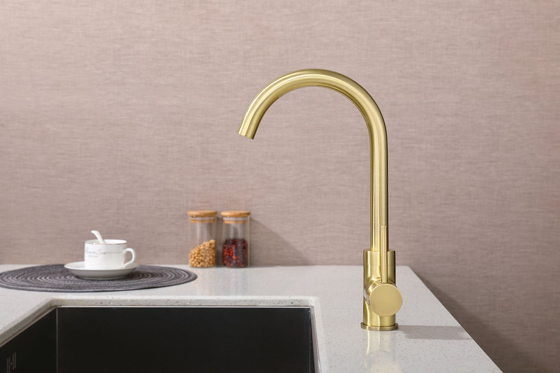 Simple Single Hole Kitchen Faucets