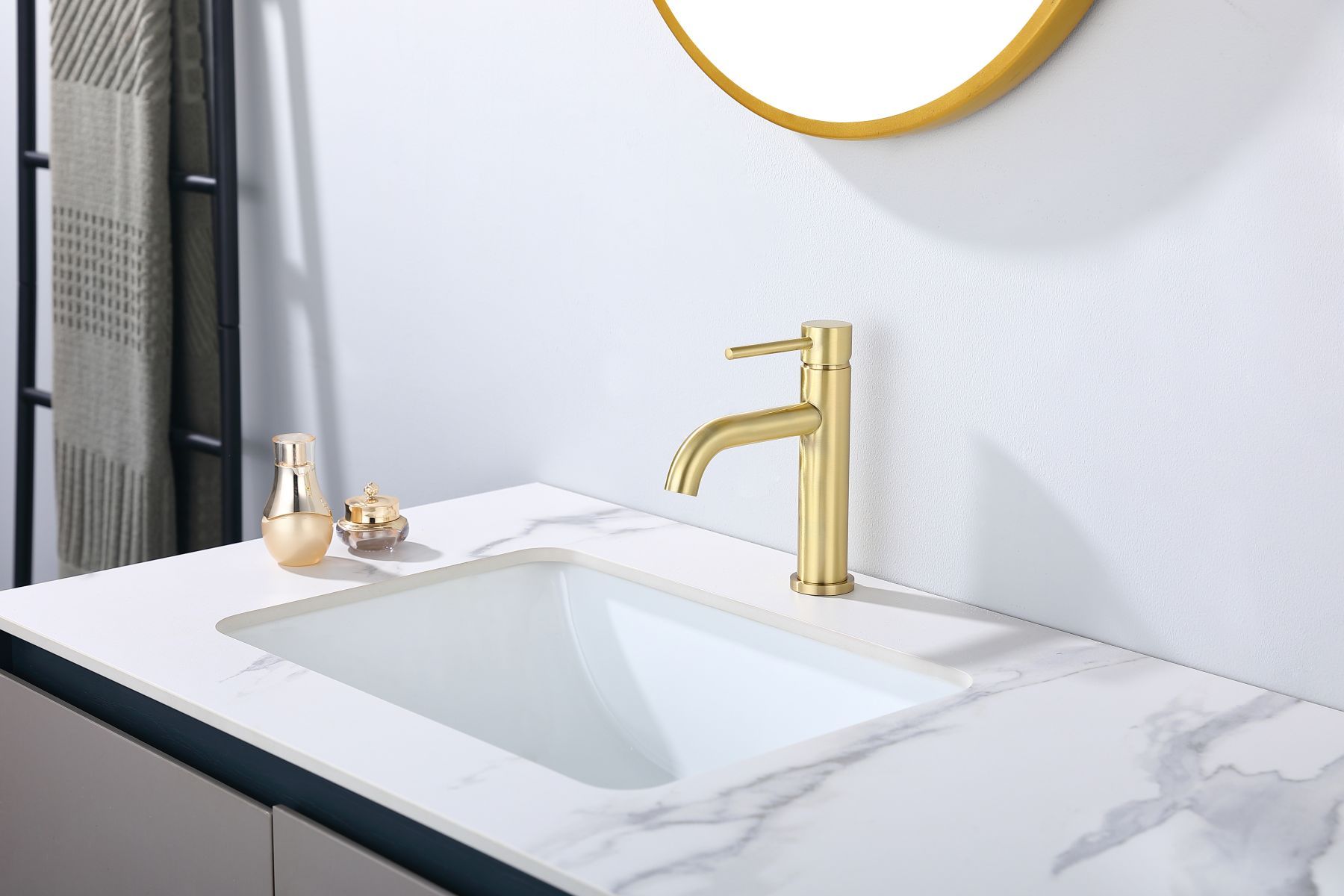 Solid Brass Gold Finish Bathroom Faucets