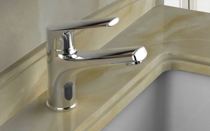 Solid Brass Single Hole Bathroom Faucet